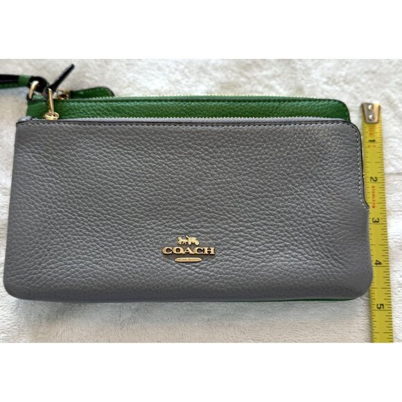 Coach Double Zip Pebble Leather Wristlet Gray & Green Gold Hardware 8"x5" EUC - Picture 7 of 7